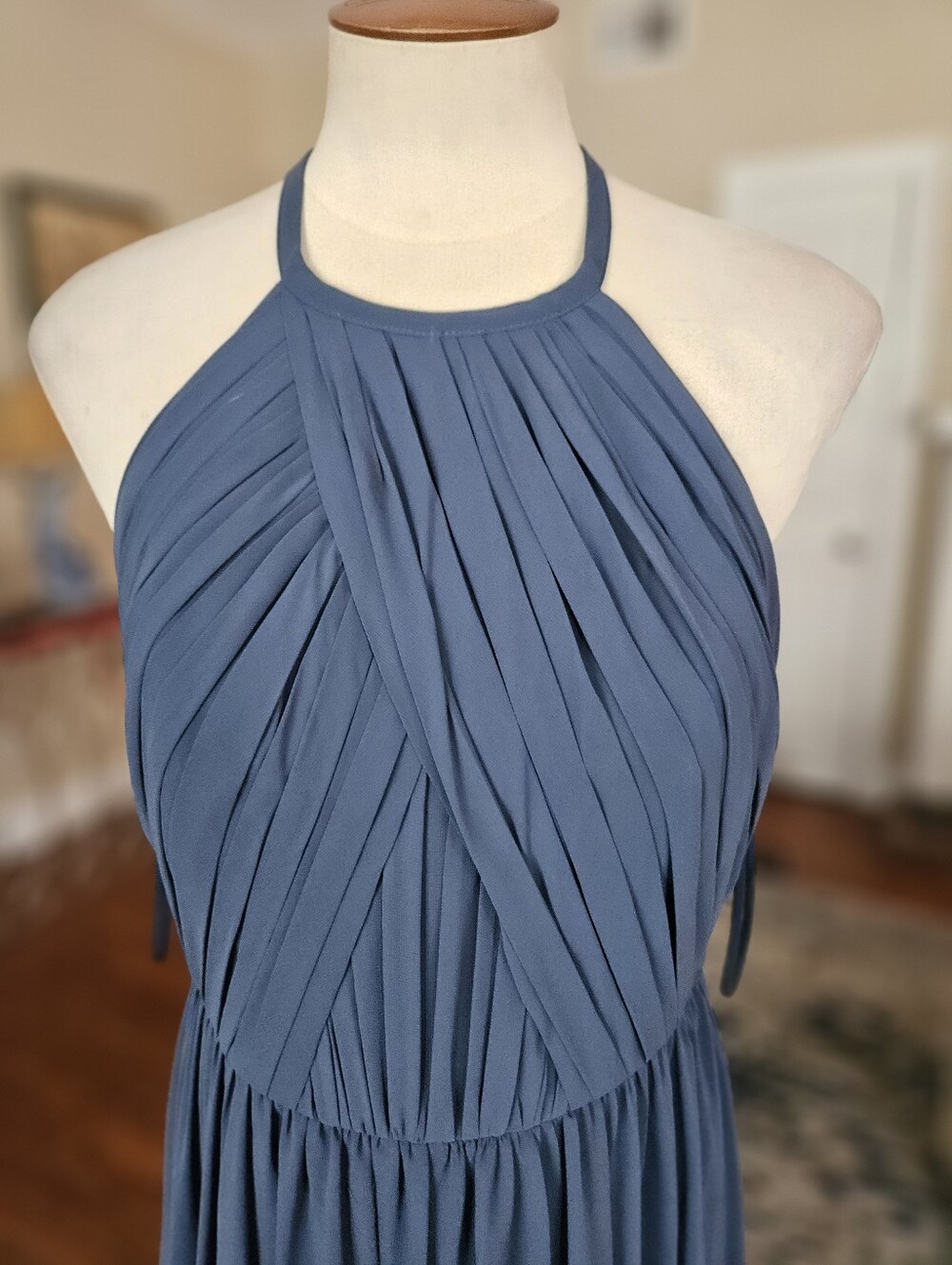 Theia Formal Open Back Dress Size 6 - Picture 3 of 7